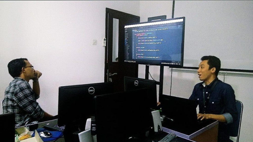 Pelatihan web programming kemenhub